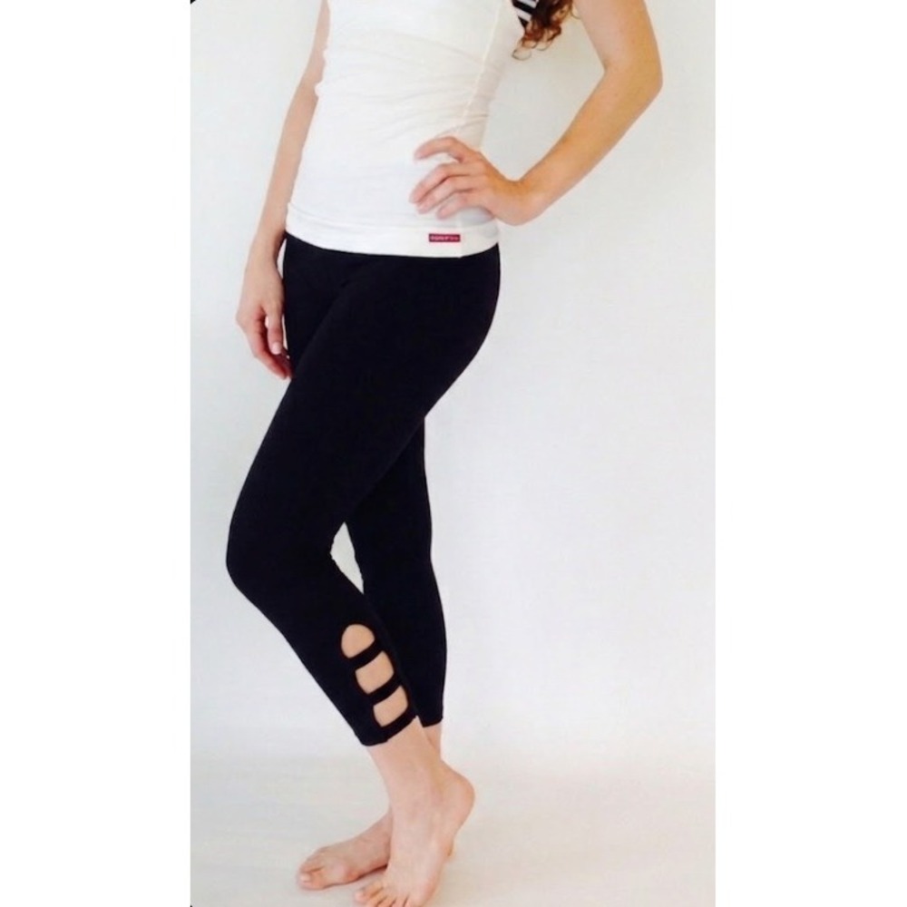 NWT Hard Tail low rise Flat waist Cage Capri Legging Women L Black Athleisure